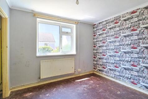 6 Boleyn Crescent, Weymouth, DT4 9JX