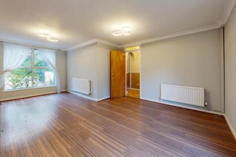118 Covelees Wall, Winsor Park Estate, Beckton, London, E6 6WF