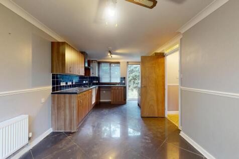 118 Covelees Wall, Winsor Park Estate, Beckton, London, E6 6WF