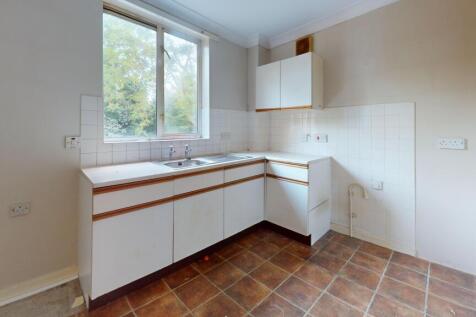 118 Covelees Wall, Winsor Park Estate, Beckton, London, E6 6WF
