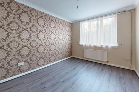 118 Covelees Wall, Winsor Park Estate, Beckton, London, E6 6WF