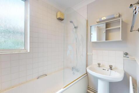 118 Covelees Wall, Winsor Park Estate, Beckton, London, E6 6WF