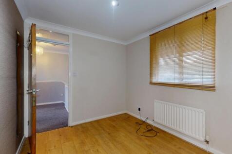 118 Covelees Wall, Winsor Park Estate, Beckton, London, E6 6WF