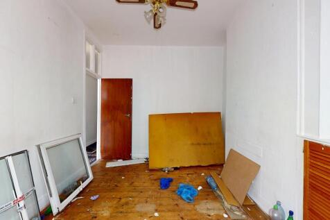 Ground Floor Flat, 79 Caulfield Road, East Ham, London, E6 2EL