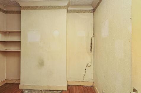 Ground Floor Flat, 9 Albert Square, Stratford, London E15 1HJ
