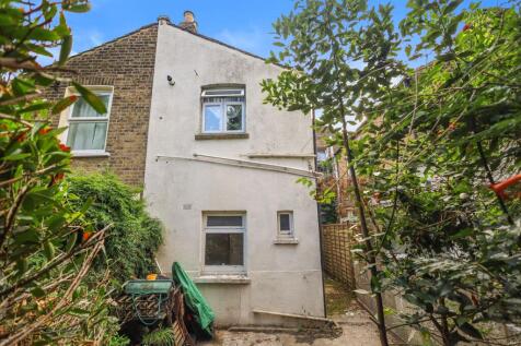 Ground Floor Flat, 9 Albert Square, Stratford, London E15 1HJ