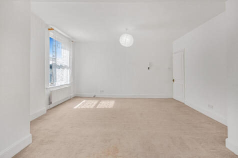 Flat 7, 5 Parklands, Surbiton, Surrey, KT5 8EA