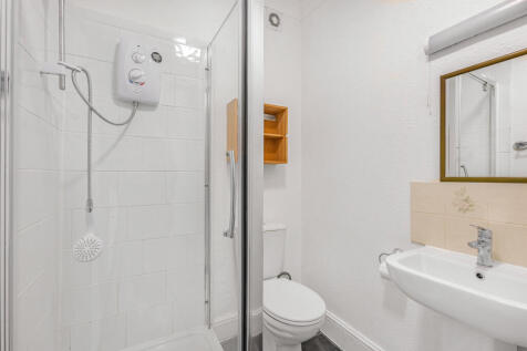 Flat 7, 5 Parklands, Surbiton, Surrey, KT5 8EA