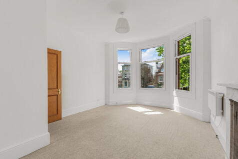 Flat 5, 7 Parklands, Surbiton, Surrey, KT5 8EA