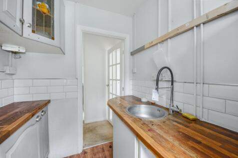 163 Dellfield, St Albans, AL1 5EY