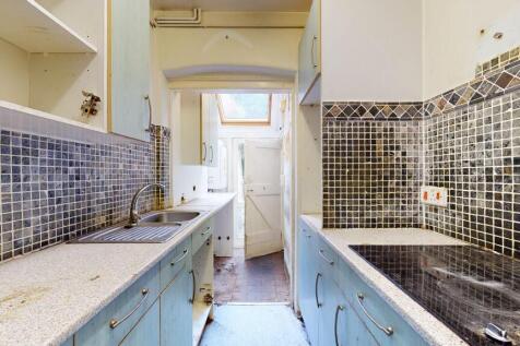 134 Peabody Cottages, Rosendale Road, Herne Hill, London, SE24 9DR