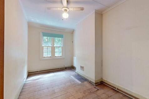 134 Peabody Cottages, Rosendale Road, Herne Hill, London, SE24 9DR
