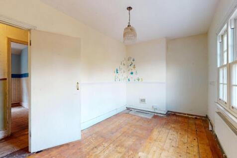 134 Peabody Cottages, Rosendale Road, Herne Hill, London, SE24 9DR