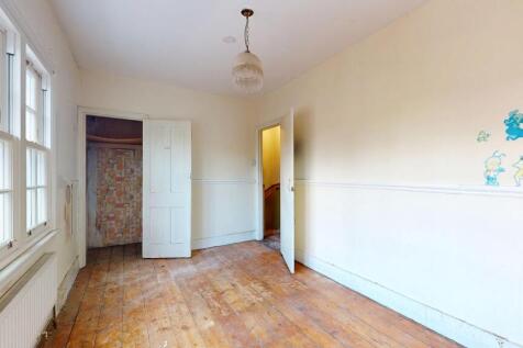 134 Peabody Cottages, Rosendale Road, Herne Hill, London, SE24 9DR