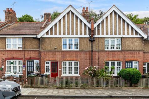 134 Peabody Cottages, Rosendale Road, Herne Hill, London, SE24 9DR