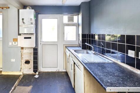 177 Tithe Farm Road, Houghton Regis, Dunstable, Bedfordshire, LU5 5JF