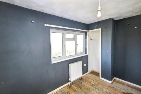 177 Tithe Farm Road, Houghton Regis, Dunstable, Bedfordshire, LU5 5JF