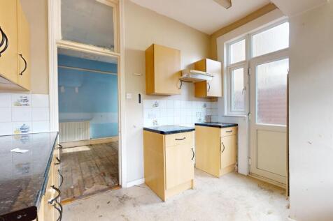 9 Arragon Gardens, Streatham, London, SW16 5LY