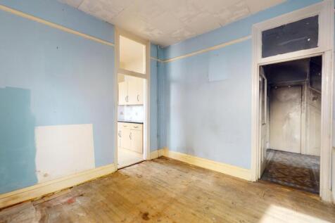 9 Arragon Gardens, Streatham, London, SW16 5LY