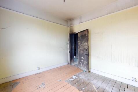 9 Arragon Gardens, Streatham, London, SW16 5LY