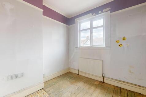 9 Arragon Gardens, Streatham, London, SW16 5LY