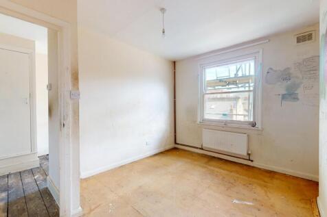 58C Colvestone Crescent, Hackney, London, E8 2LH