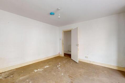 Flat A 41 Alvington Crescent, Hackney, London, E8 2NN