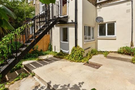 Flat A 41 Alvington Crescent, Hackney, London, E8 2NN