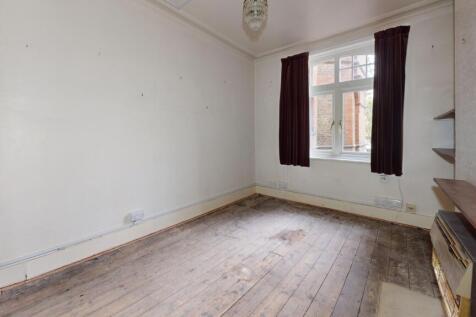 55 Greyhound Mansions, Barons Court, London, W6 8NY