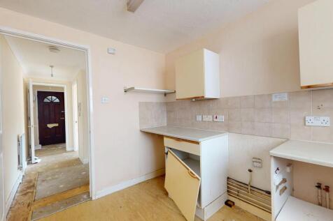 16 Longfellow Road, Walthamstow, London, E17 8DP