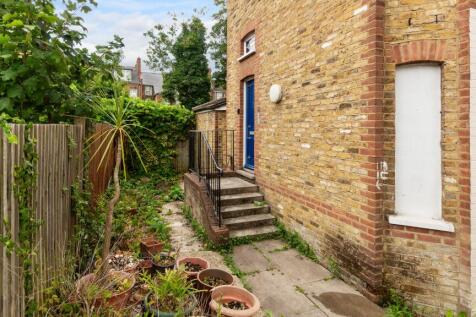 Flat C 1 Linthorpe Road, Stamford Hill, London, N16 5RE
