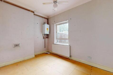 Flat A, 71 George Lane, Lewisham, London, SE13 6HN