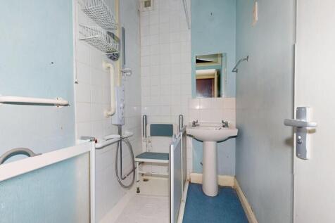 Flat A, 71 George Lane, Lewisham, London, SE13 6HN