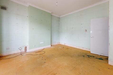 Flat A, 71 George Lane, Lewisham, London, SE13 6HN