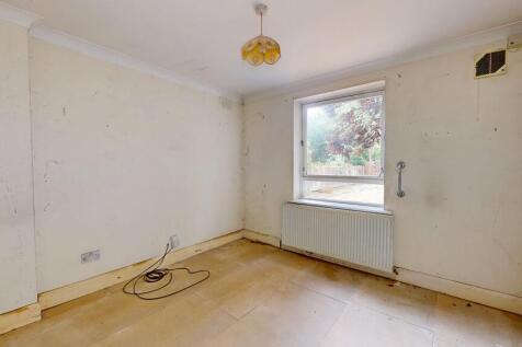 Flat A, 71 George Lane, Lewisham, London, SE13 6HN