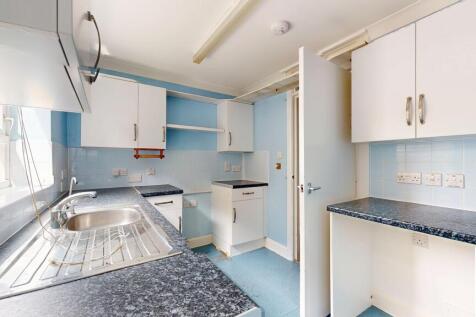 Flat A, 71 George Lane, Lewisham, London, SE13 6HN