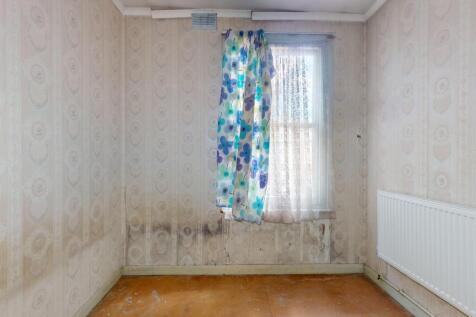 First Floor Flat, 8 Wycliffe Road, Wimbledon, London, SW19 1ER