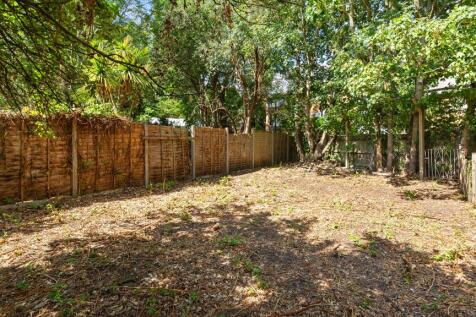 Ground Floor Flat , 14 St Albans Road, Harlesden, London, NW10 8UH