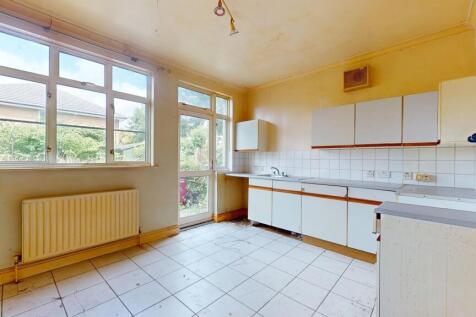 19 Wellesley Road, Slough, Berkshire, SL1 1UR