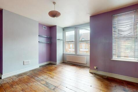19 Wellesley Road, Slough, Berkshire, SL1 1UR