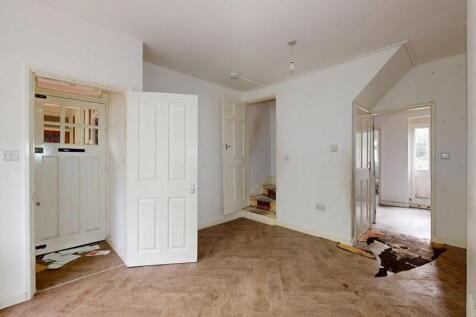 65 Henchman Street, Acton, London, W12 0BW