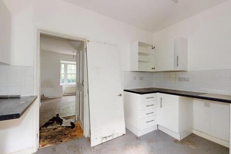 65 Henchman Street, Acton, London, W12 0BW