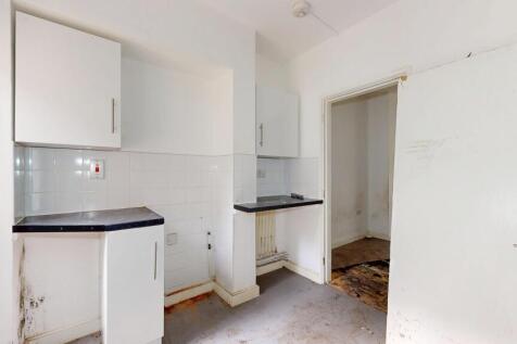 65 Henchman Street, Acton, London, W12 0BW