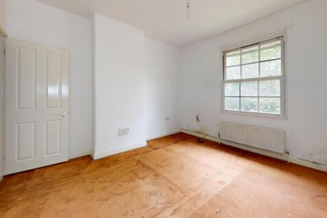 65 Henchman Street, Acton, London, W12 0BW