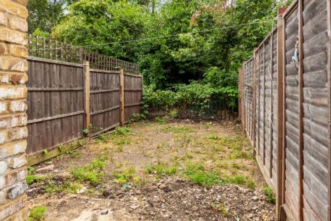 65 Henchman Street, Acton, London, W12 0BW