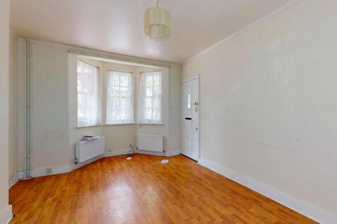18 Erconwald Street, Acton, London, W12 0BS