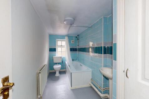 18 Erconwald Street, Acton, London, W12 0BS