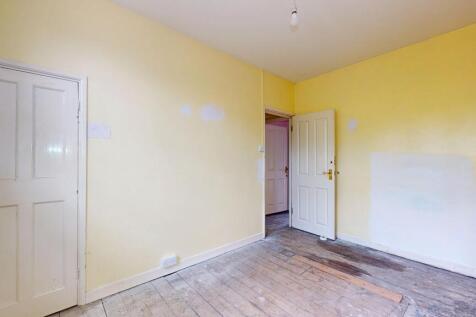 18 Erconwald Street, Acton, London, W12 0BS