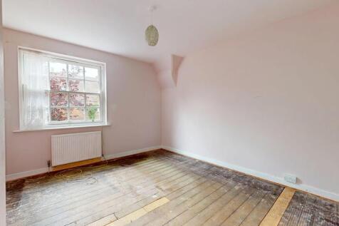 18 Erconwald Street, Acton, London, W12 0BS