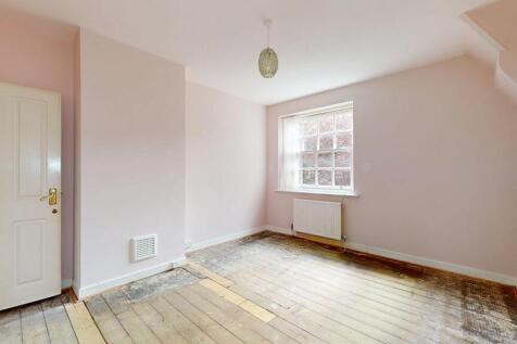 18 Erconwald Street, Acton, London, W12 0BS